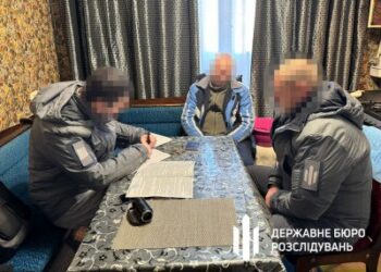 У Херсоні судитимуть двох зрадників, які допомагали окупантам створювати воєнізовану охорону на захопленій залізничній станції » Миколаївський Оглядач