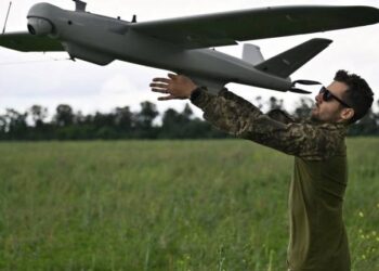 Україна перетворила війну з РФ на лабораторію зброї майбутнього – Bloomberg