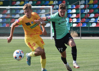 «Ворскла» експериментальним складом зіграла внічию спаринг з «Інгульцем» • Футбол •