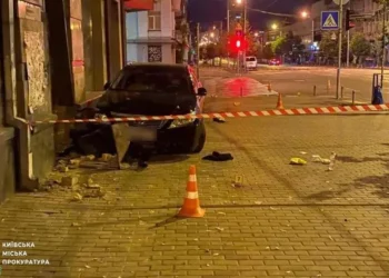 Нетверезий працівник прокуратури влаштував ДТП в Києві — жінка померла в медзакладі