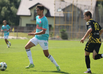 «Полтава» U-19 стартувала з розгромної поразки від однолітків з «Руха» • Футбол •