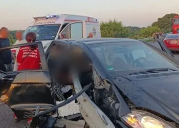 Трагедія на Львівщині: 15-річна дівчина та молодий чоловік загинули в ДТП