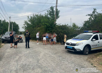 В Одесской области 6-летний мальчик на квадроцикле вызвал ДТП: пострадал ребенок, мать оштрафуют