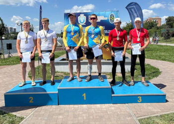 Веслувальники з Полтавщини здобули вісімнадцять комплектів нагород на ЧУ серед юнаків та дівчат • Веслування •