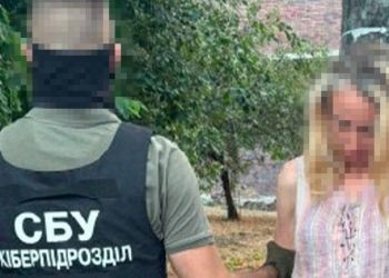Готовила обстрелы и сотрудничала с ГРУ: в Одессе задержали экс-военную