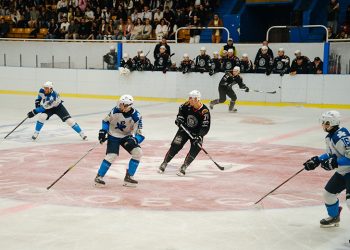ХК «Кременчук» переміг херсонський «Дніпро» у другому матчі Кубка України з хокею (відео) • Хокей •