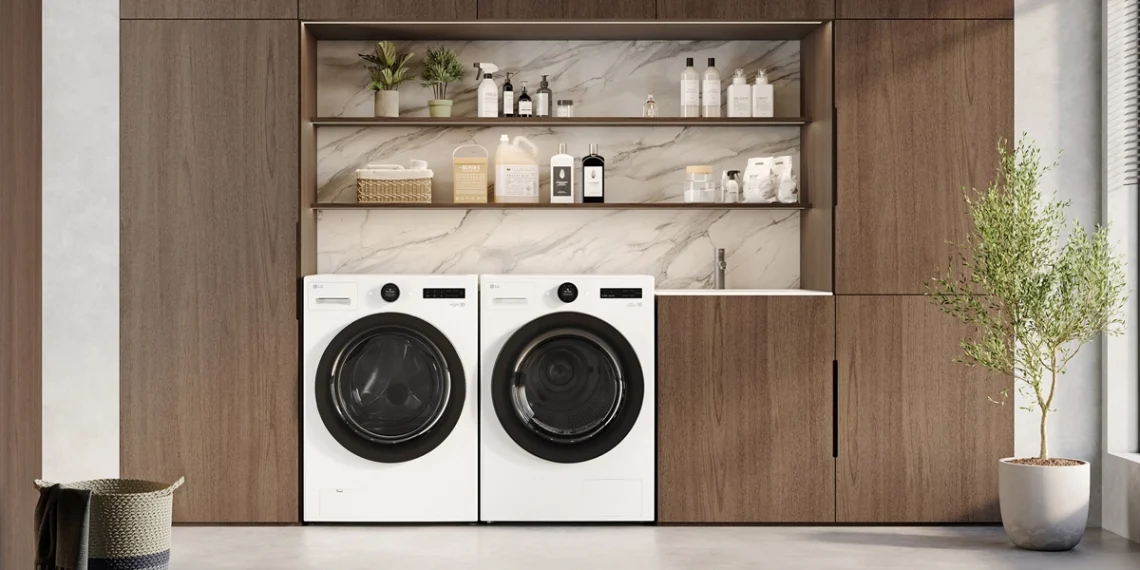 LG представляє широкий вибір рішень для прання, зокрема пральну та сушильну машини з тепловим насосом, на виставці KBIS 2025 » Технології