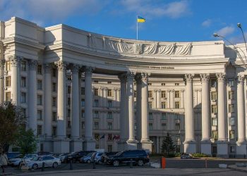 Морські порти Маріуполя і Бердянська в списку РФ: Київ б’є на сполох