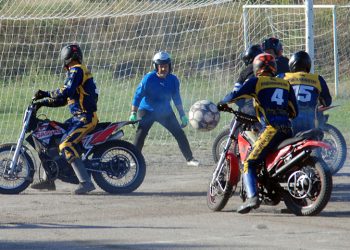 Мотобол: мачухівська «Дружба» та вишняківська «Нива» по черзі зіграли з МК «Поділля-Мотор» • Мотобол •