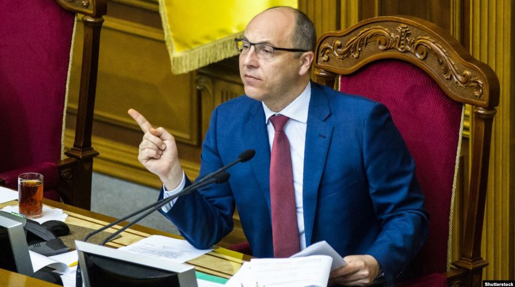 Садовий закликав президента присвоїти Андрію Парубію звання Героя України –