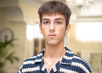Спас товарища из-под завалов: подростка из Одесчины наградили за отвагу