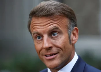 Криза у Франції – Макрон втрачає варіанти залишитись при владі – Світові новини