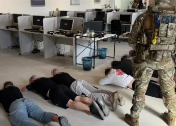 Мережа шахраїв у Кривому Розі: як обманювали людей під виглядом банкірів та поліції