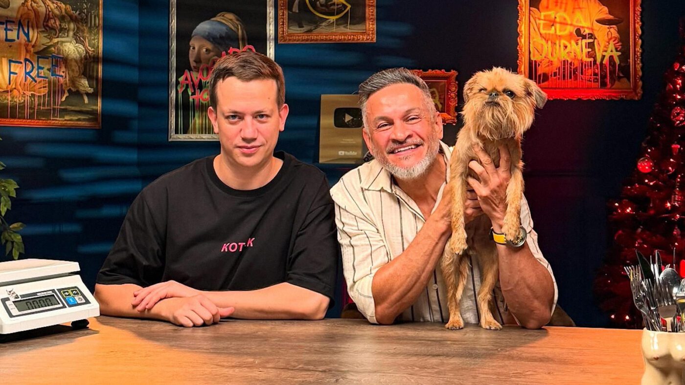 Хіменес-Браво зараз продовжує вести свій блог та з'являється у проєктах інших блогерів