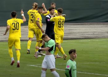 Перша ліга: «Ворскла» програла «Прикарпаттю» • Футбол •