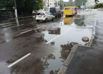 Последствия непогоды в Одессе: где до сих пор нет проезда