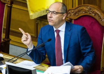 Президент присвоїв Андрію Парубію звання Героя України посмертно –