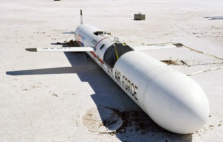 Томагавк Україні - Трамп обговорить передачу ракет із Путіним 1