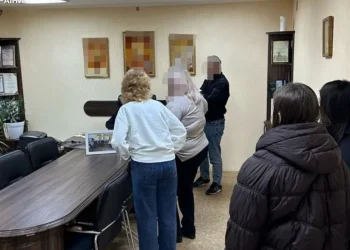 У Кривому Розі затримали злочинців, які наживалися на похованні військових