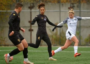Жіноча «Ворскла» на виїзді перемогла уманських «Пантер» • Футбол •
