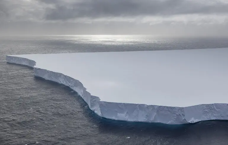 A23a майже повністю розтанув – залишки найстарішого айсберга зникнуть за кілька тижнів – новини світу – Світові новини