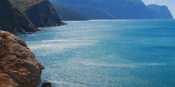 Черное море стало серой зоной: Россия потеряла контроль и не может выйти из баз