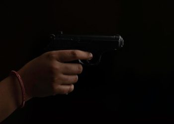 ДБР відкрило провадження через застосування поліцейським зброї в Запоріжжі