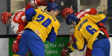 Денис Матусевич з ХК «Кременчук» у складі збірної України переміг Польщу (відео) • Хокей •