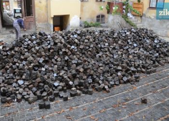 Для облаштування простору Lem Station використають автентичну львівську бруківку –