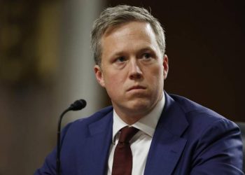 Дрісколл погрожував Києву погіршенням мирного плану – FT