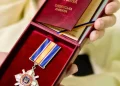 Двоє енергетиків з Дніпропетровщини отримали державні нагороди
