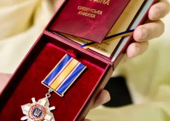 Двоє енергетиків з Дніпропетровщини отримали державні нагороди
