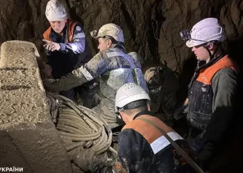 Двоє загиблих: у ДСНС оприлюднили кадри з двотижневої рятувальної операції на дніпропетровській шахті