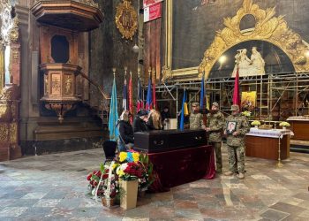 Герой України: Львів попрощався з військовослужбовцем Олегом Авдєєвим –