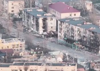 Гуманітарна катастрофа на Херсонщині: місто без шансів на евакуацію | Політика