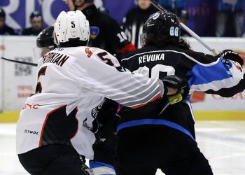 ХК «Кременчук» на виїзді розгромив «Шторм» (відео) • Хокей •