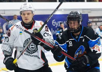 ХК «Кременчук» переміг одеський «Шторм» (відео) • Хокей •