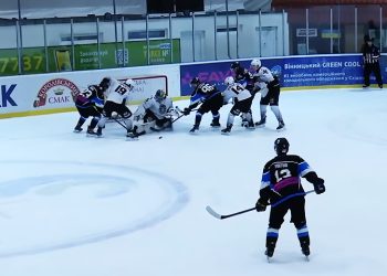 ХК «Кременчук» в овертаймі поступився одеському «Шторму» (відео) • Хокей •