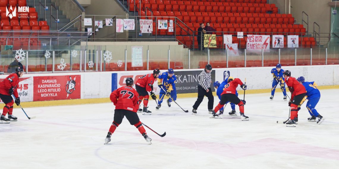 Хокейна збірна України з кременчужанами у складі виграла спаринг у Литви (відео) • Хокей •