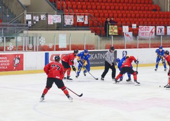 Хокейна збірна України з кременчужанами у складі виграла спаринг у Литви (відео) • Хокей •