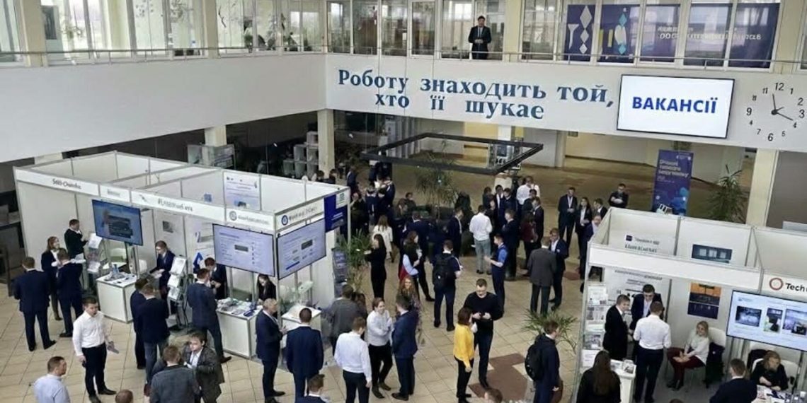 Ярмарок вакансій у Львові: можливості для працевлаштування від більш ніж 40 компаній –