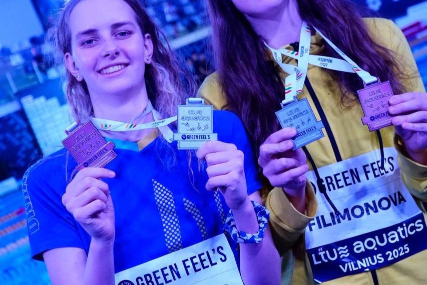 Юлія Ткаченко та Ольга Філімонова з Полтавщини здобули чотири медалі на відкритому чемпіонаті Литви з плавання • Плавання •