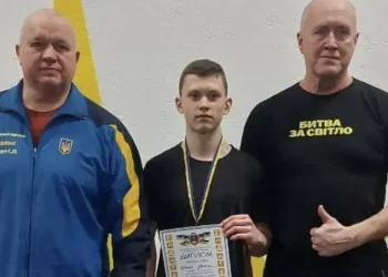 Кам’янчанин виборов «золото» на чемпіонаті області з армрестлінгу