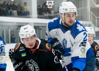 «Кременчук» по булітах програв київському «Соколу» (відео) • Хокей •