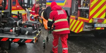 Крижаний апокаліпсис на дорогах Дніпропетровщини: десятки ДТП і транспортний колапс 28 січня