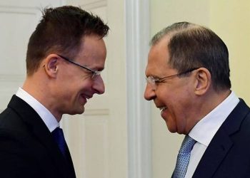 Лавров і Сіярто: як Москва вчить Будапешт блокувати Україну