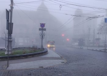 Львів накриє густий туман: поради для водіїв і пішоходів –
