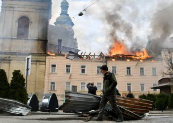 Львів продовжує долати наслідки обстрілу: троє травмованих ще перебувають у лікарнях –