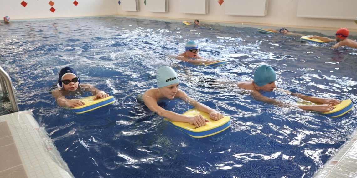 Львівська школа № 72: відновлений басейн тепер знову радує учнів –