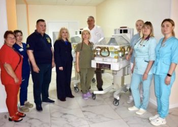 Миколаївська обласна дитяча клінічна лікарня отримала сучасне обладнання для виходжування та реанімації немовлят »